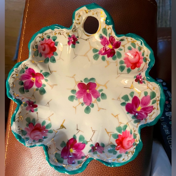 Valenine’s Day: Nippon Japanese Hand-painted Fine China dish w scalloped rim - Picture 3 of 13